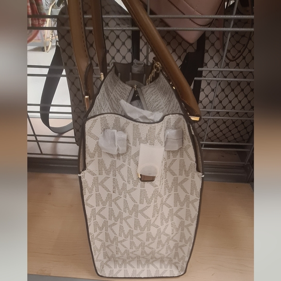 ¡Bolsa de hombre Michael Kors! - Picture 3 of 5